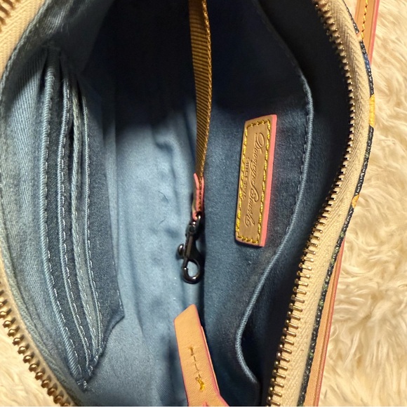 Disney Dooney Princesses Crossbody - Picture 10 of 10